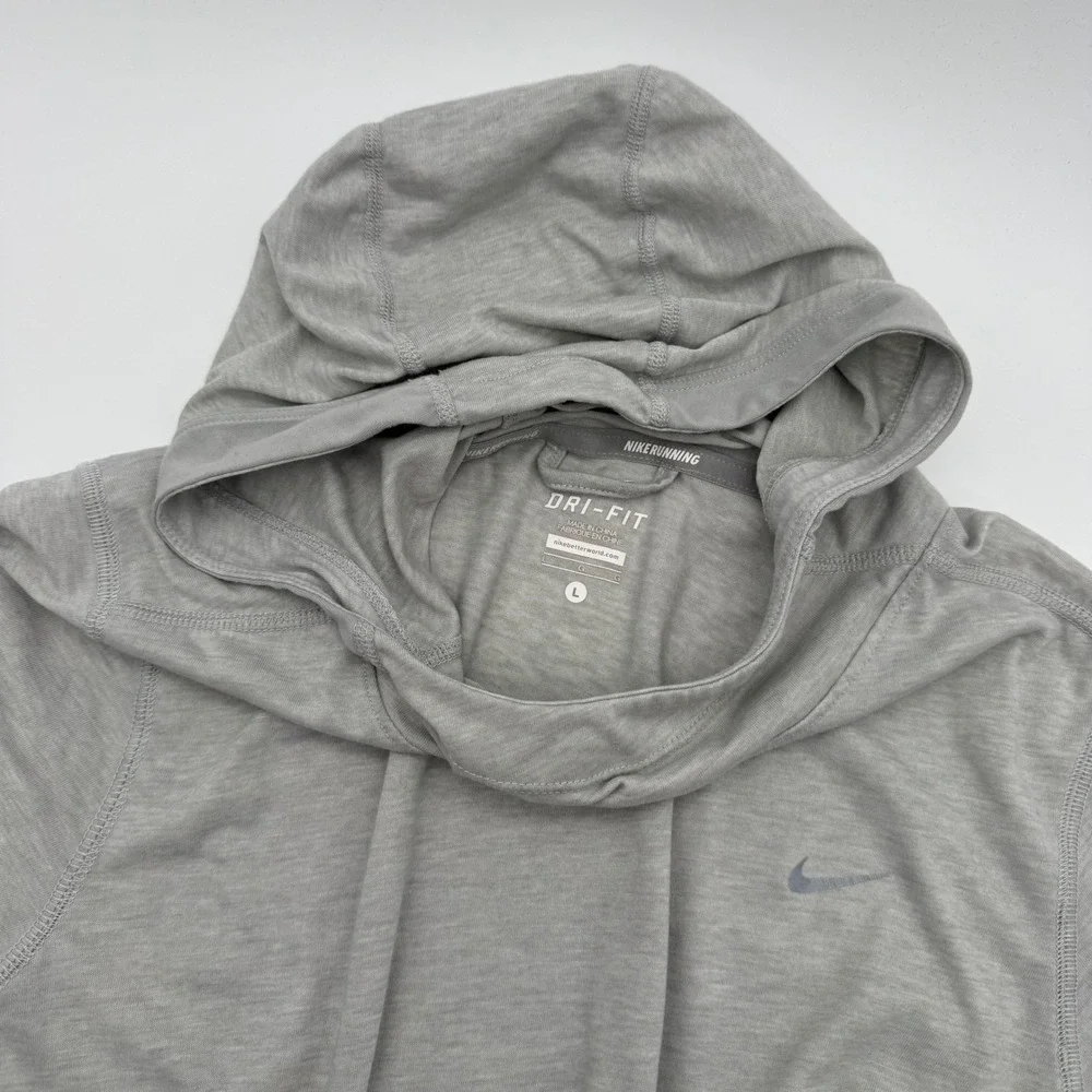 Nike Running Dri-FIT Lightweight Hoodie Gray Long Sleeve‎ Pullover Womens Large